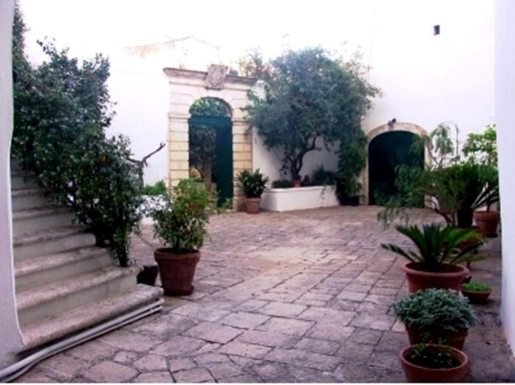 Casa Adele - Dimora Del 1700 Nel Centro Storico Acomodação com café da manhã Martina Franca Exterior foto