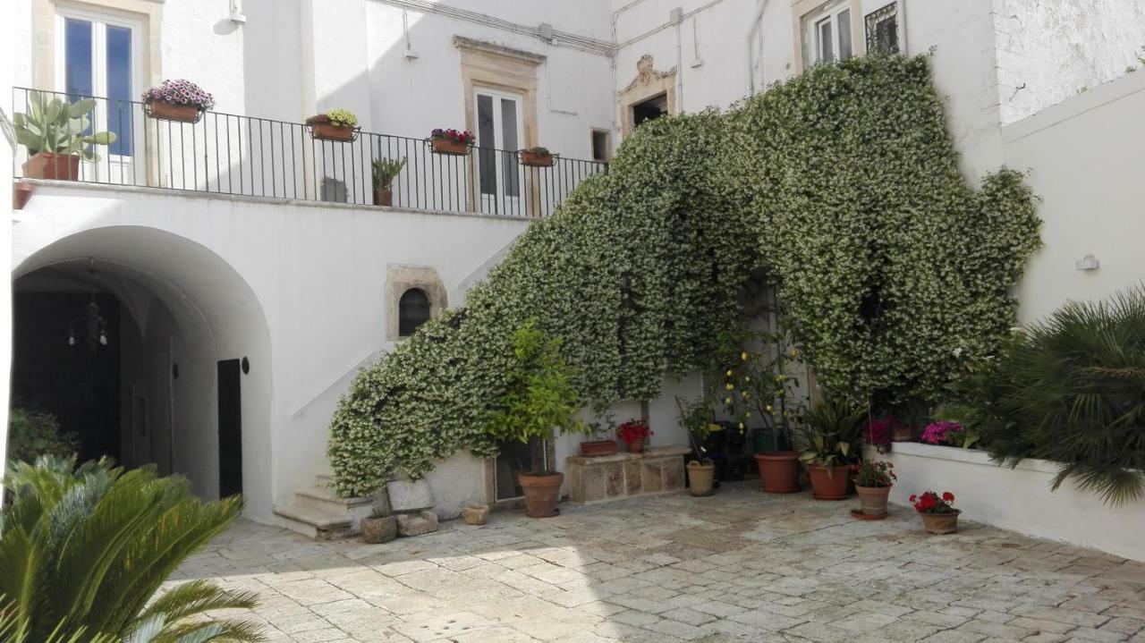 Casa Adele - Dimora Del 1700 Nel Centro Storico Acomodação com café da manhã Martina Franca Exterior foto